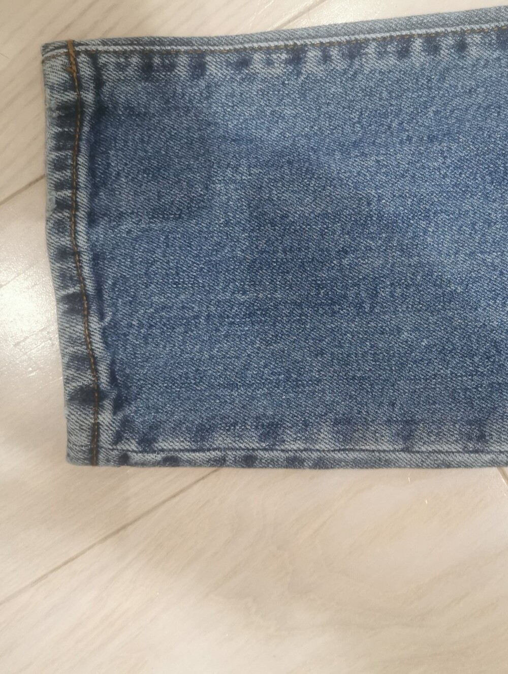 GAP Women's Medium Blue Straight Leg Jeans - Picture 3 of 6